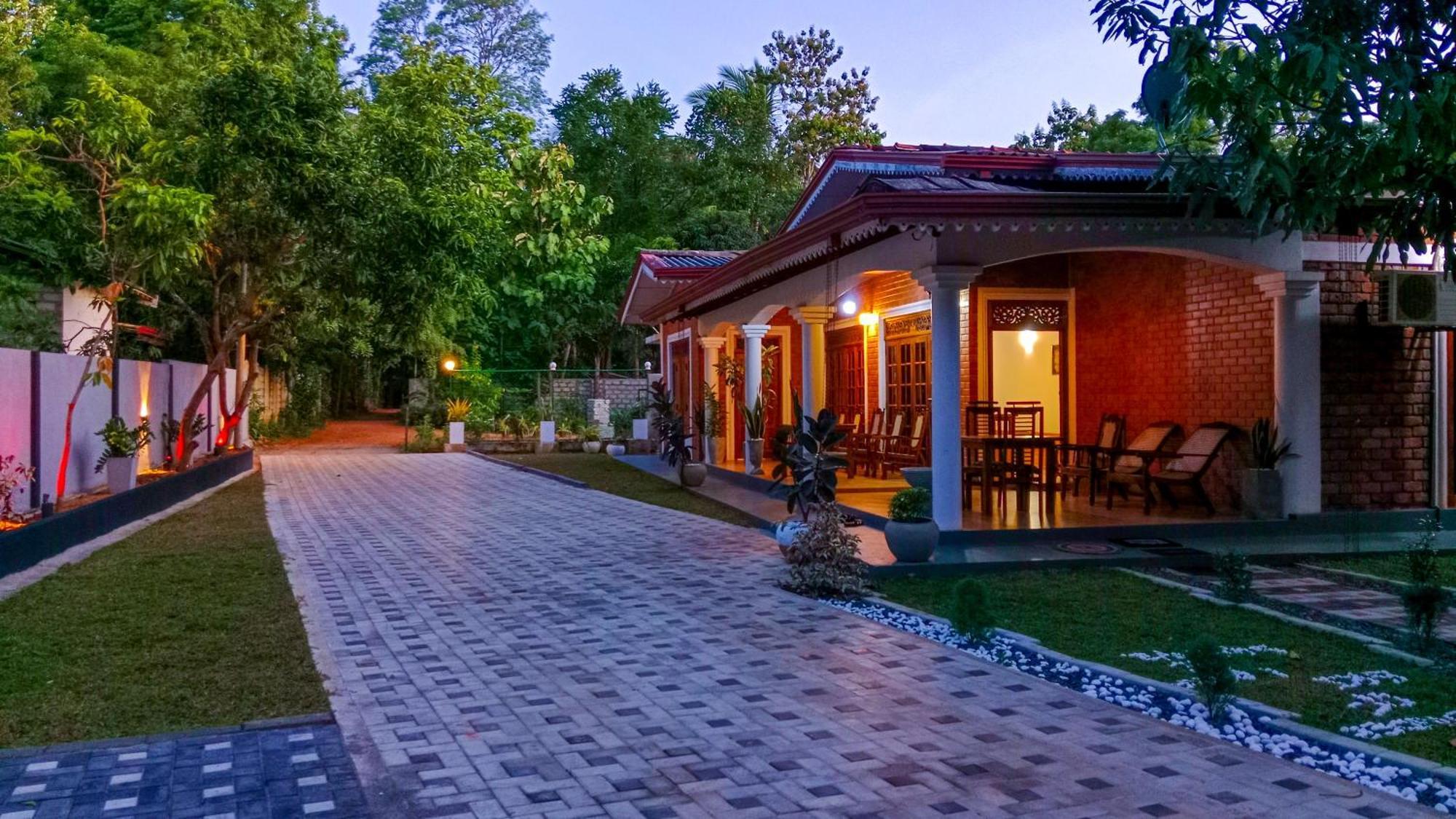 Hotel Sigiri Thilanka Rest Sigiriya Exterior foto